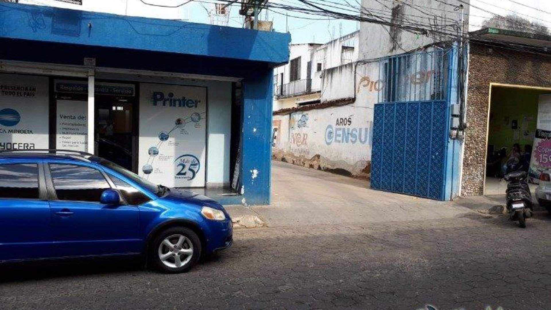 Local u oficinas de 320mts en  Centro de Chiquimul - Miniatura 2