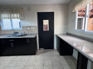 📍 CASA EN VENTA – 4 HAB | BOSQUES DE ARRAZOLA | KM. 18.5 CAES - 5