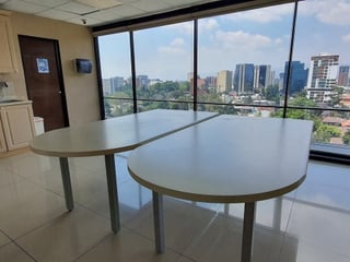 Oficinas en venta Desing Center zona 10 - 5