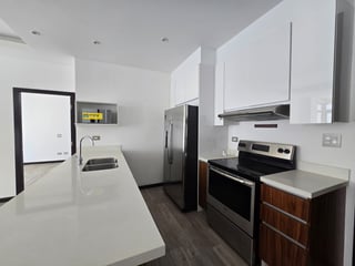RENTA Apartamento Zona 16 Edificio Lirios II de Cayala - 5