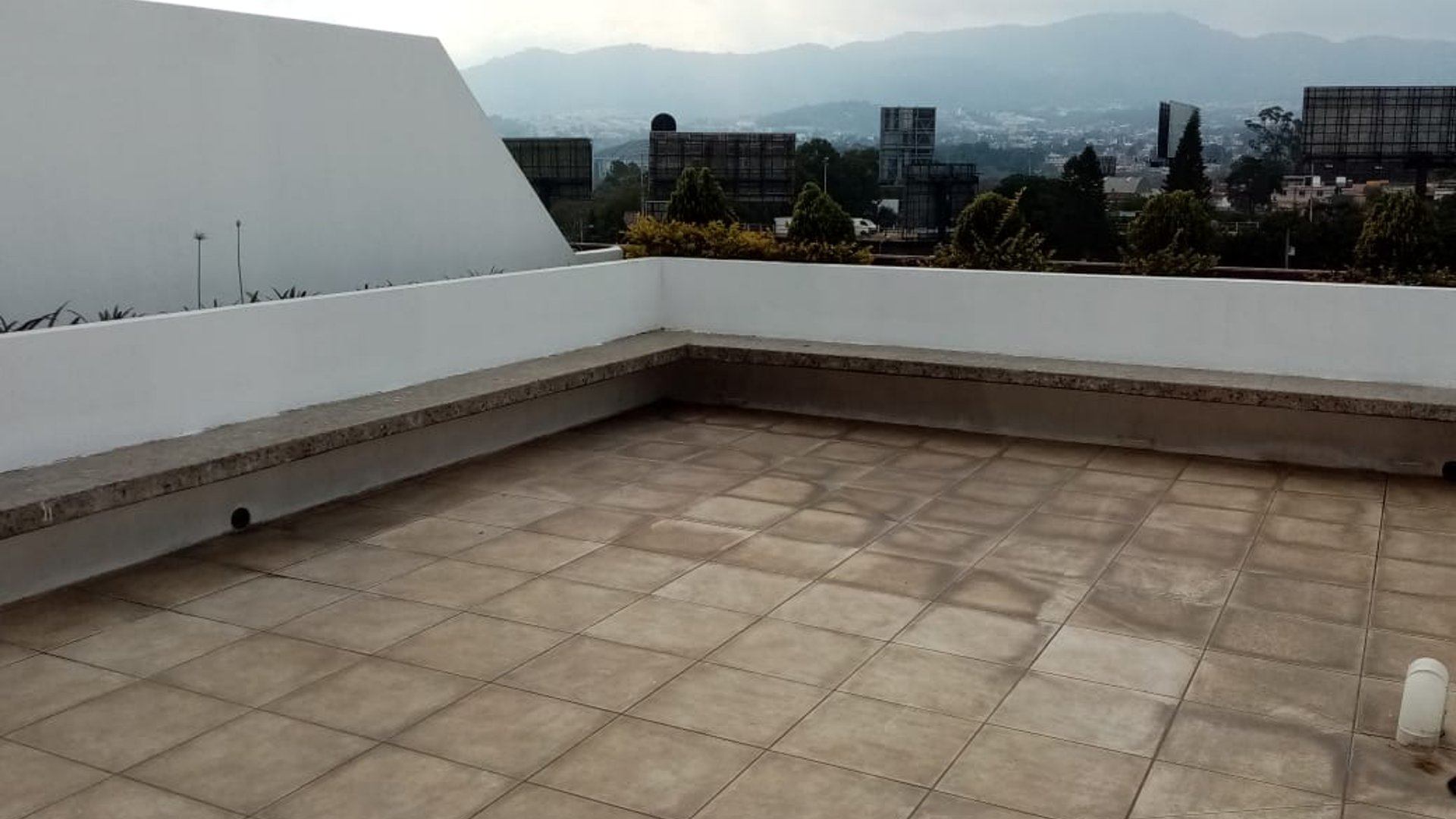 Alquilo Apartamento en Jardines de las Charcas Zona 11 /D - Miniatura 10