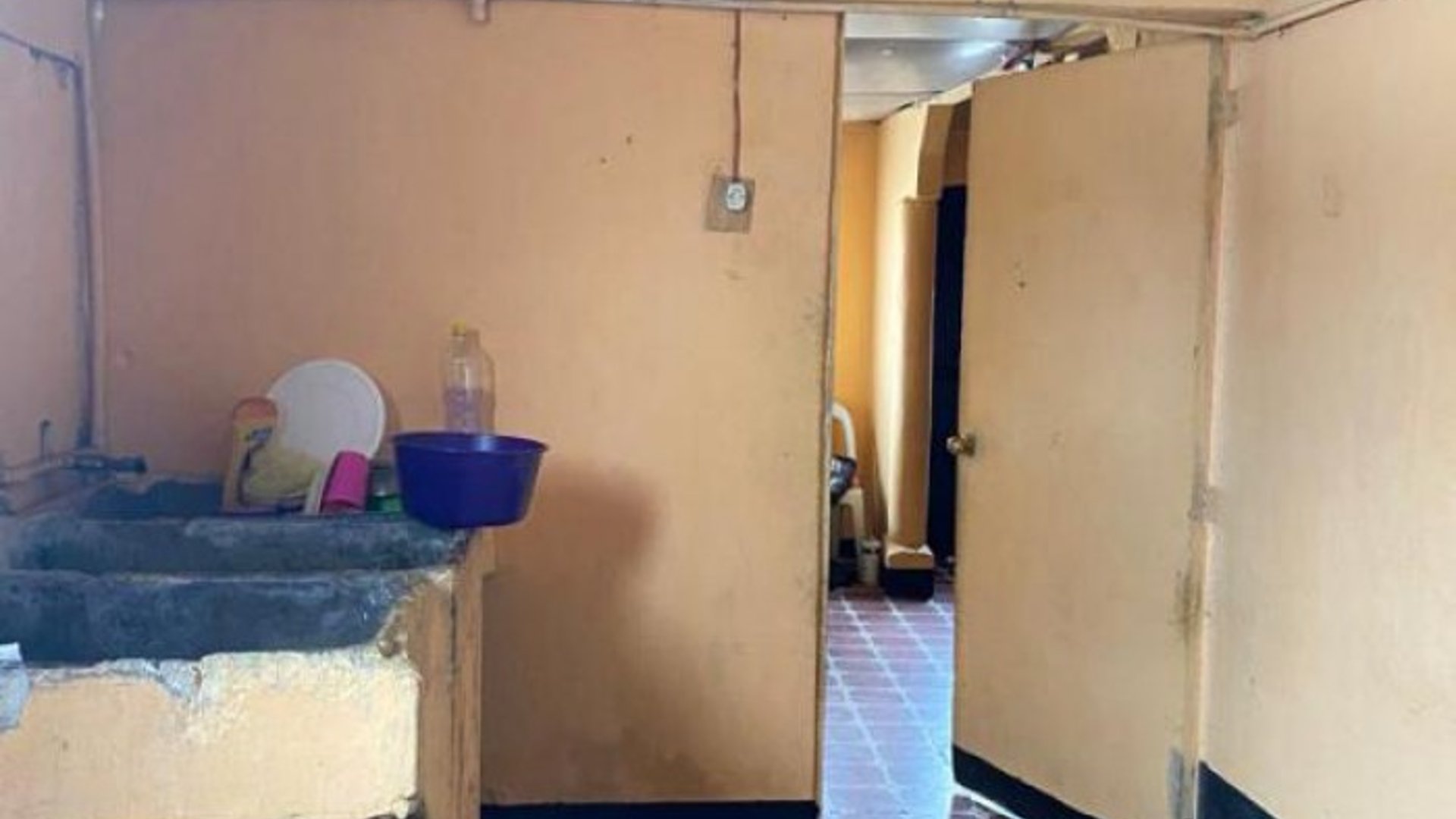 Casa en Venta de uso Comercial en zona 6 Guatemala - Miniatura 9