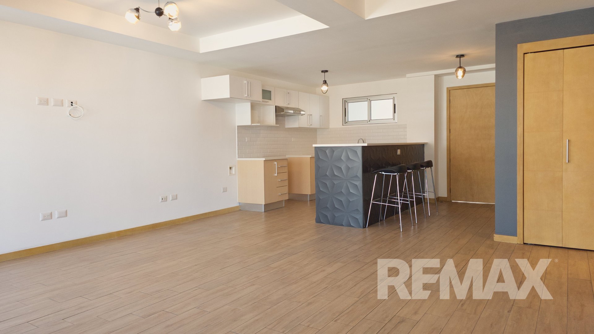 Apartamento en Venta en Zona 10, City Haus - Miniatura 2