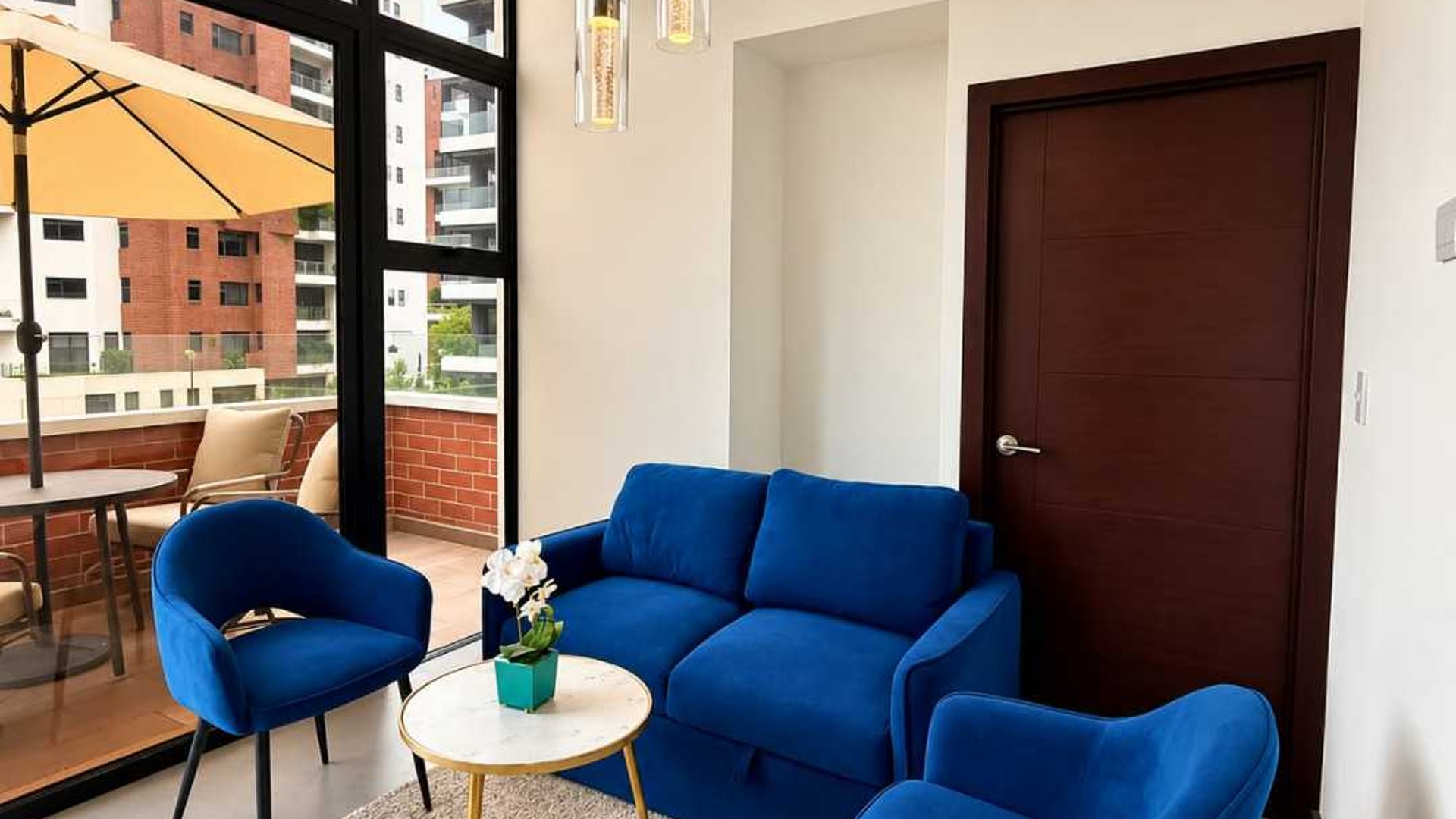 APARTAMENTO AMUEBLADO EN ALQUILER 📍 Edificio Arles, Zona 15