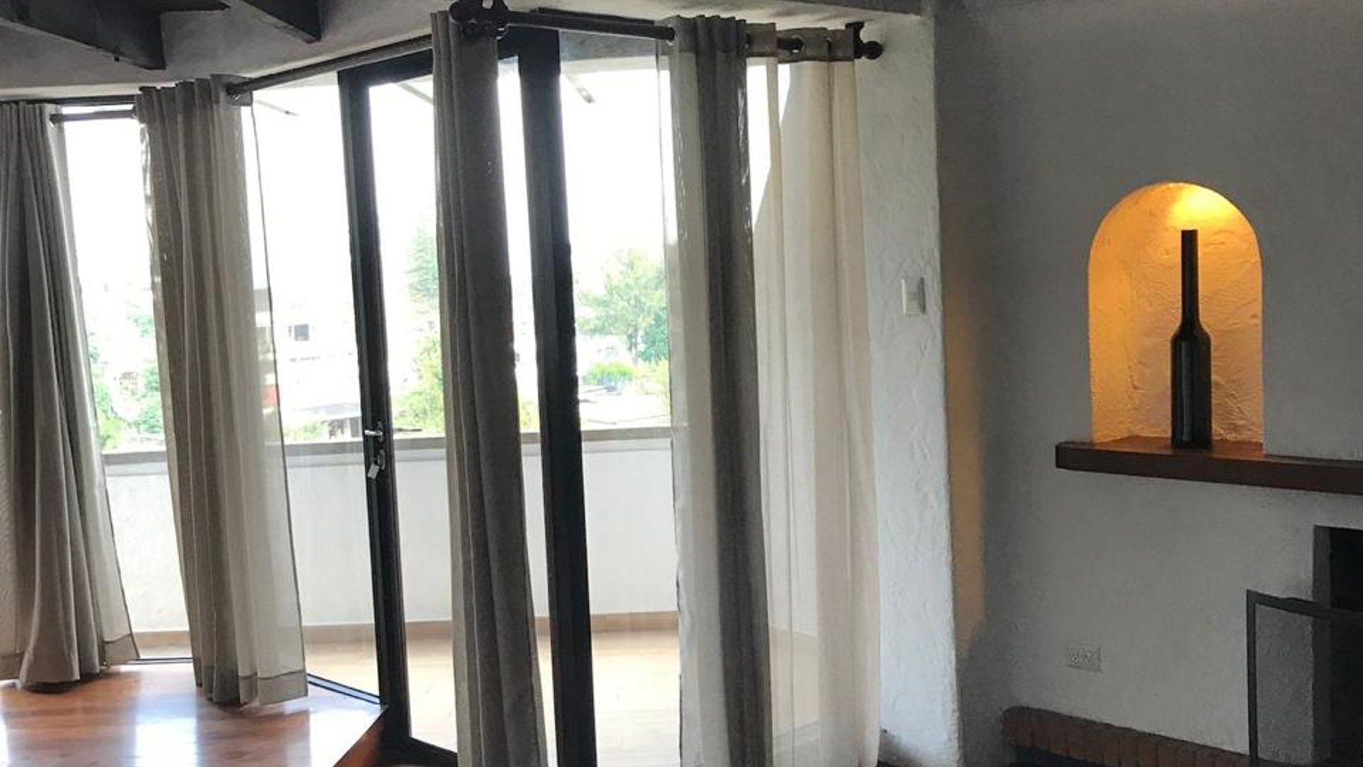 Apartamento en Alquiler Edificio La Barranca, zona 15 VH1 - Miniatura 2