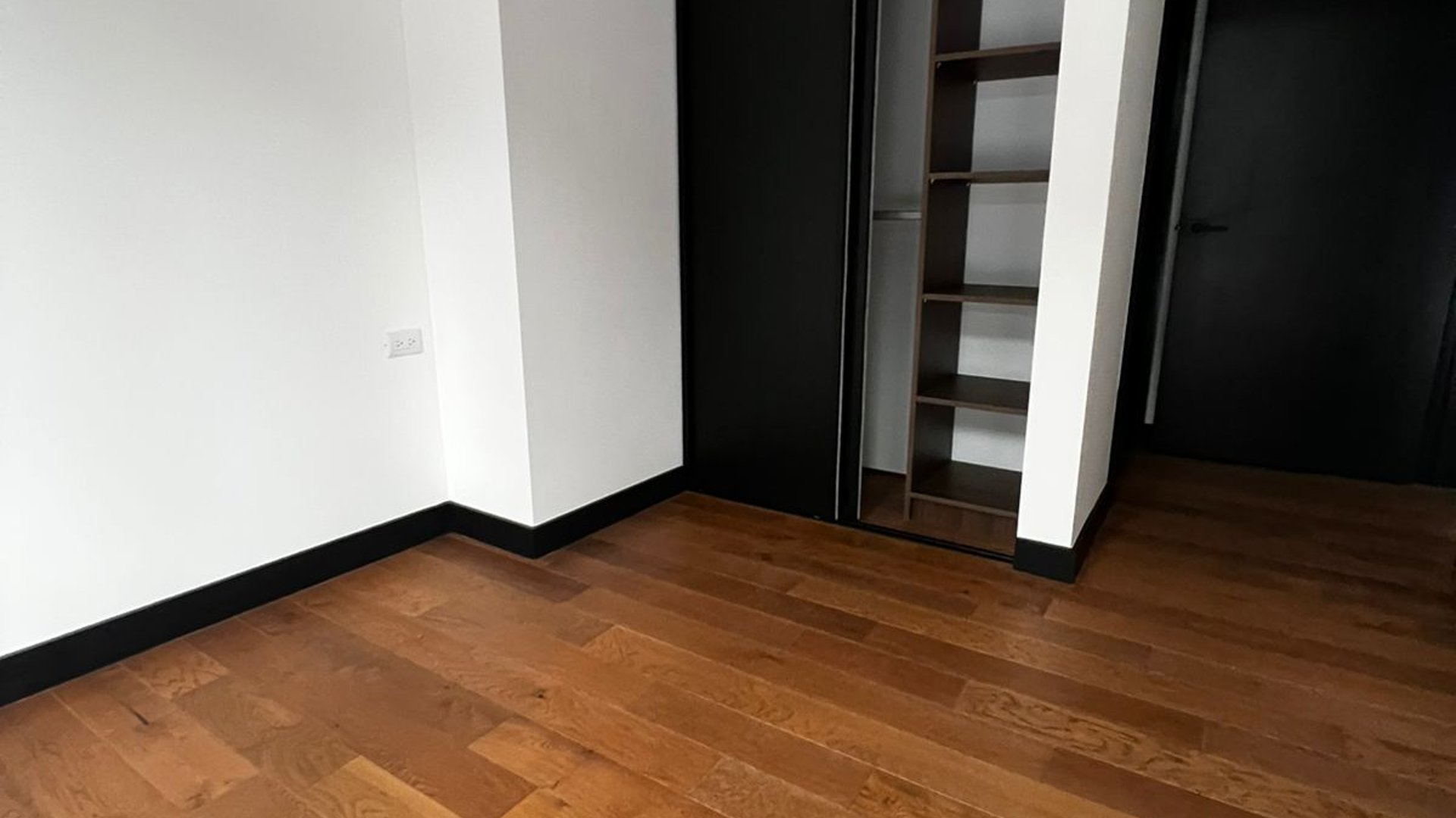 ???? APARTAMENTOS  EN RENTA – 3 HAB |EDIFICIO VILLA MARISCAL | ZONA 11 - Miniatura 9