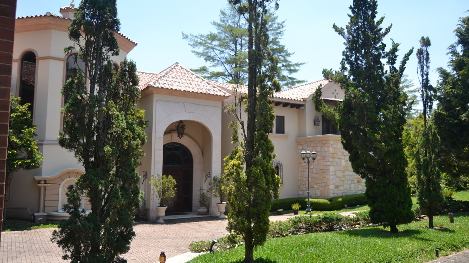 Casa de 6 habitaciones en venta, Muxbal