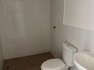 ALQUILER DE OFIBODEGA 211MT2 - DISTRIBODEGAS NARANJO - Image 4