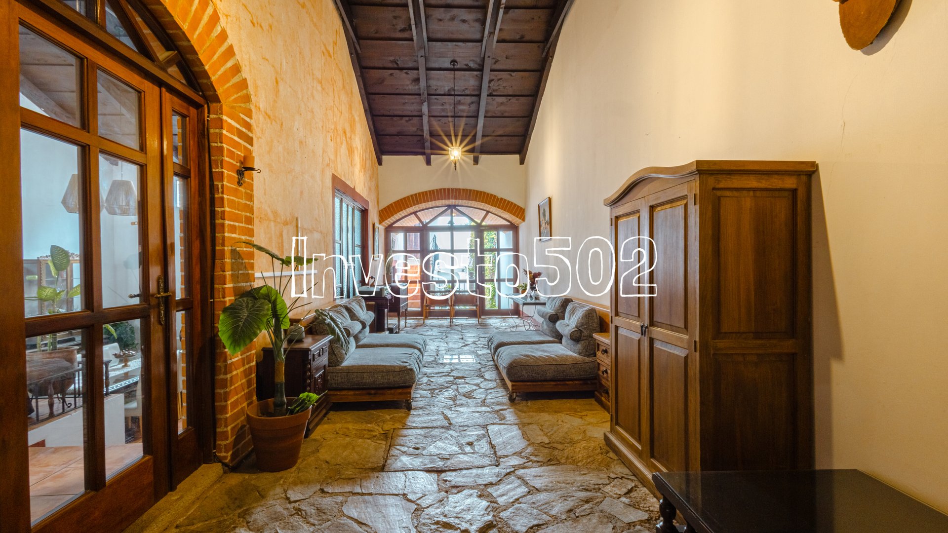 Amplía Casa en Antigua Guatemala, Condominio Las Gravileas - Miniatura 5