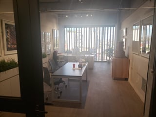 Oficina en Renta en zona 4 Granat Guatemala - Image 4