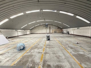 Bodegas en Venta en Zona 2 de Mixco – Cerca de Calzada Roosevelt | Ideales para - 2