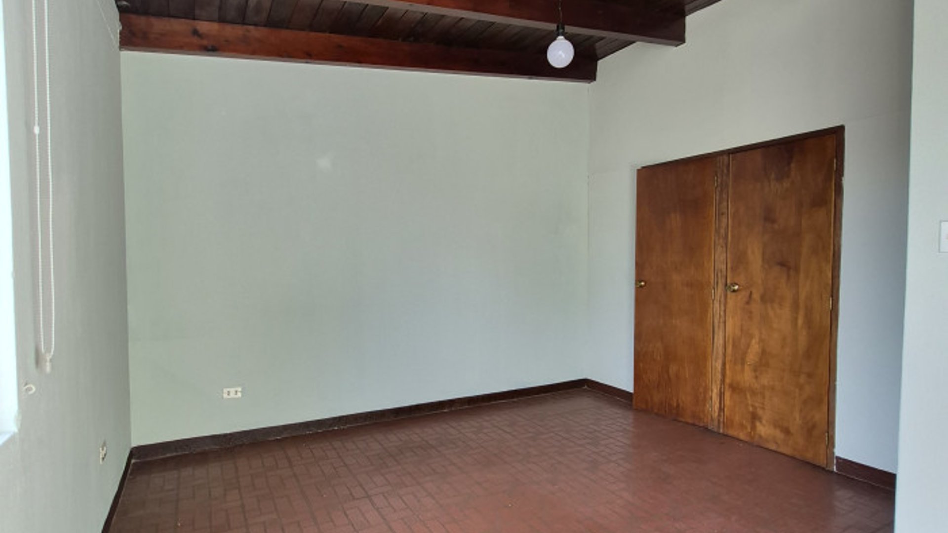 Casa en renta para oficinas zona 15 Vista Hermosa 1 - Miniatura 13