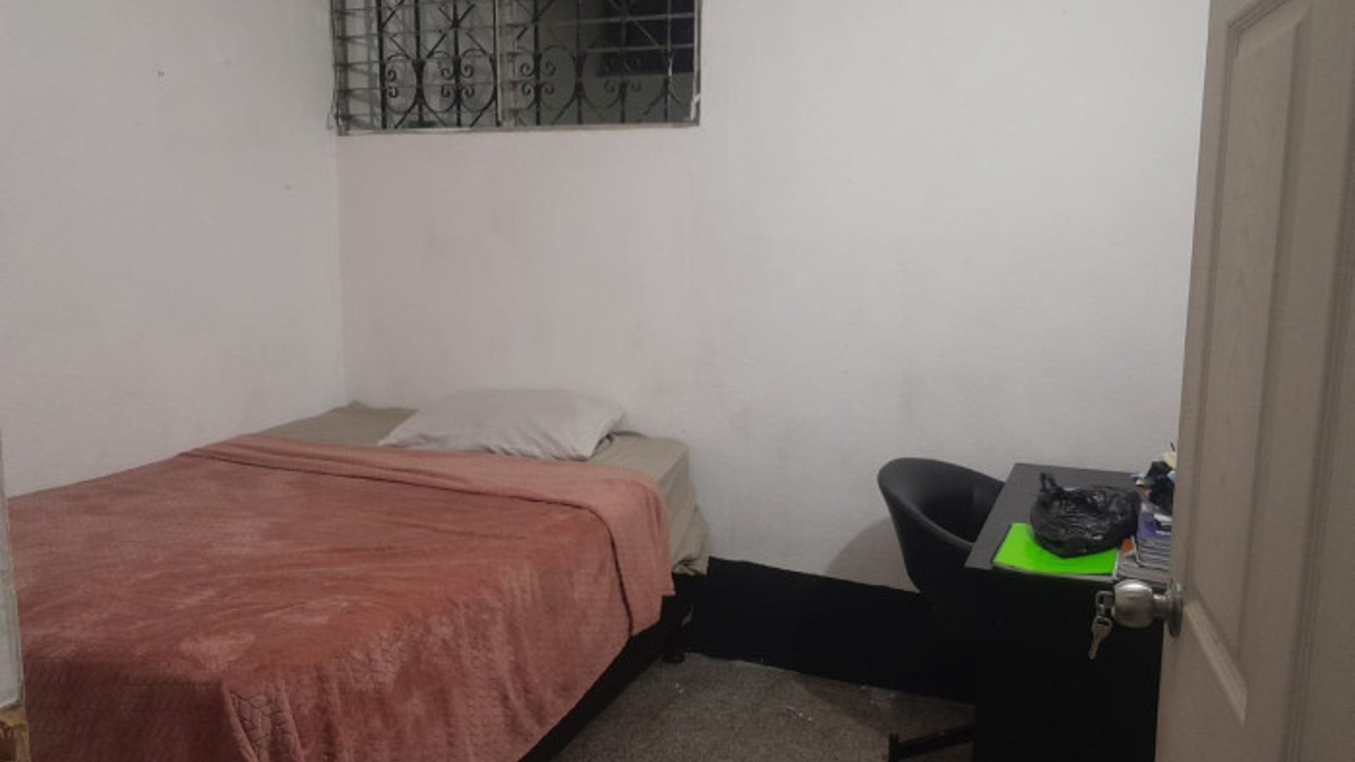 Casa en Venta en Pinares del Norte, zona 18 - Miniatura 3
