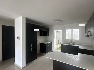 Casa en alquiler de 4 habitaciones en Alamedas de Santo Domingo km30.5 CES - 3