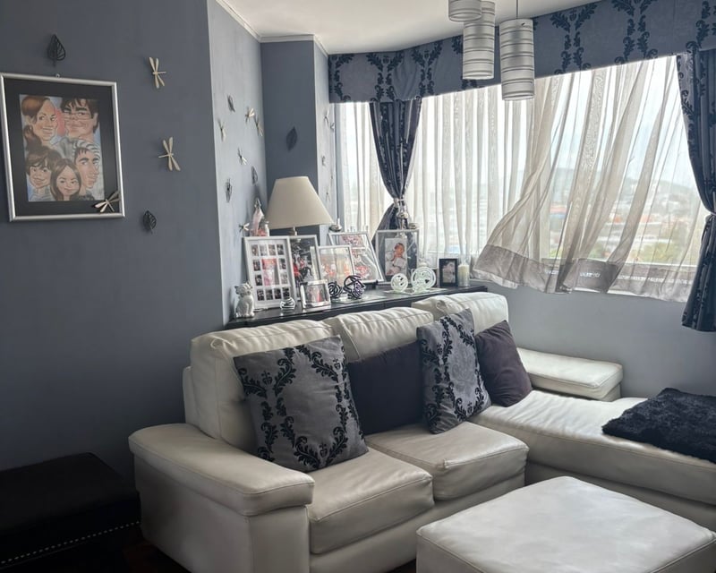 Apartamento con balcon en venta de 3 habitaciones en zona 11 Ref-5669