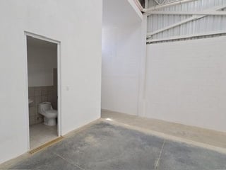 Ofibodega en Renta – Condominio Industrial CAES Km 27, Carretera a El Salvador - 5