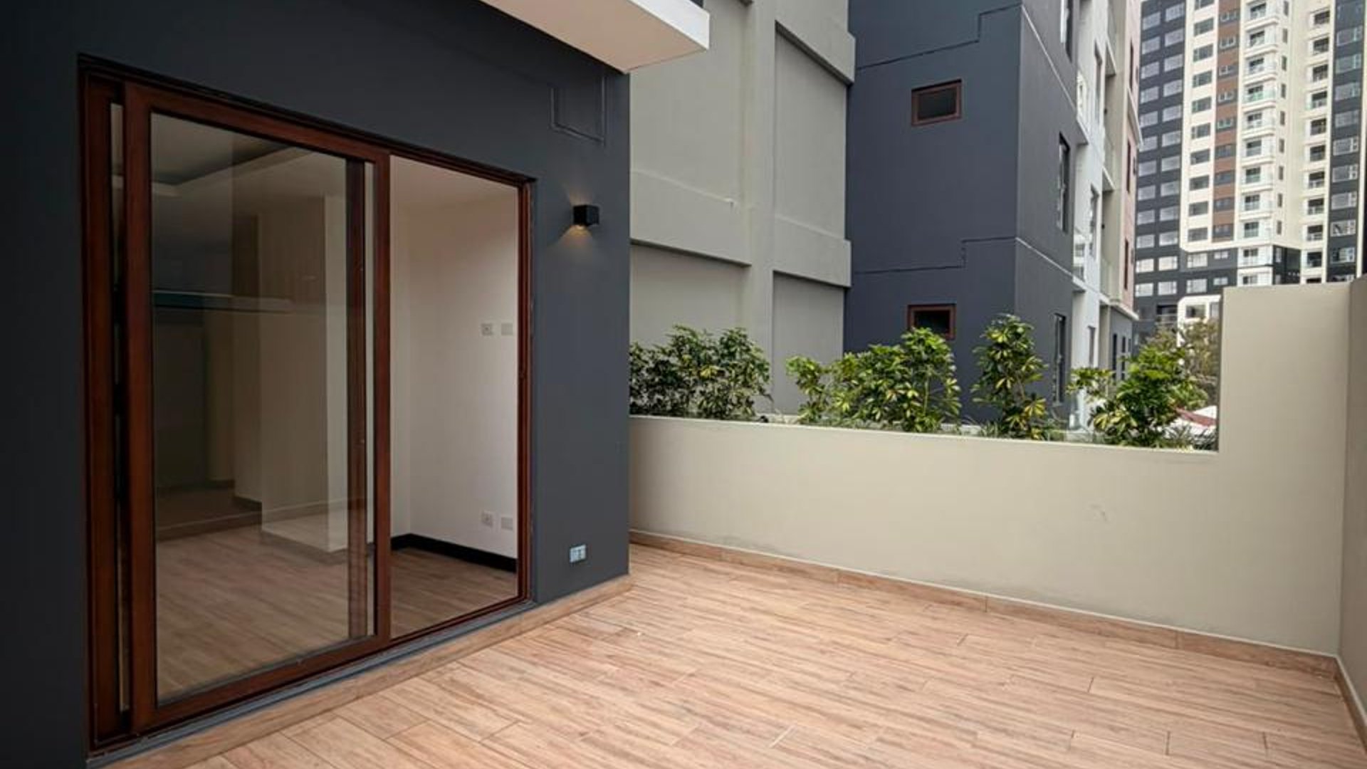 Apartamento con terraza - 2 habitaciones en zona 13 Ref-5964 - Miniatura 10