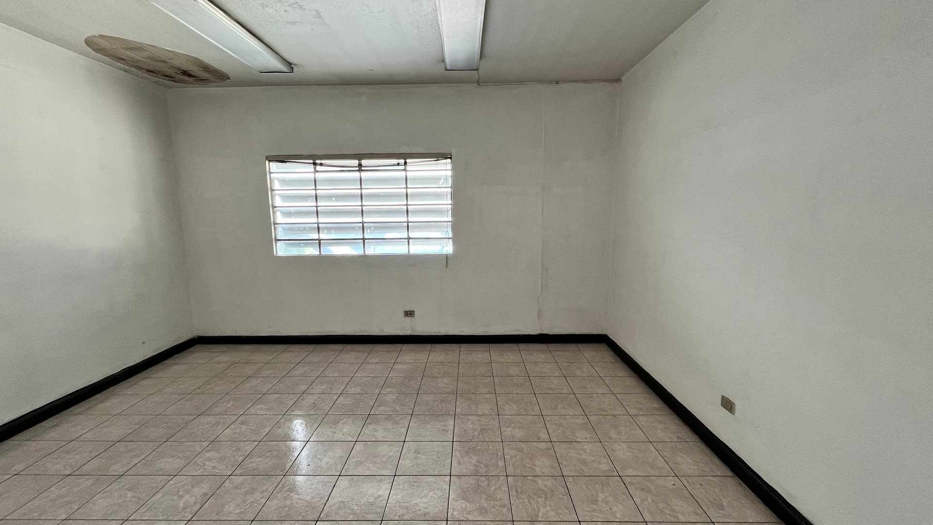 Propiedad Comercial en Alquiler | Avenida Petapa - Miniatura 13