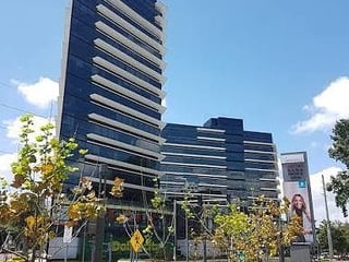 Oficina en Venta o Renta – Design Center, Zona 10 - 2