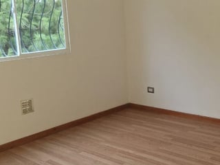 Luxurious 4 Bedroom House with Garden for Sale in Cañadas de Arrazola CAES - Image 12