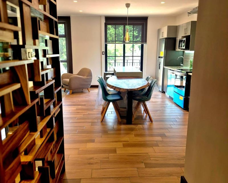 ALQUILER DE LINDO APTO. AMUEBLADO - PARADIS, ZONA 16