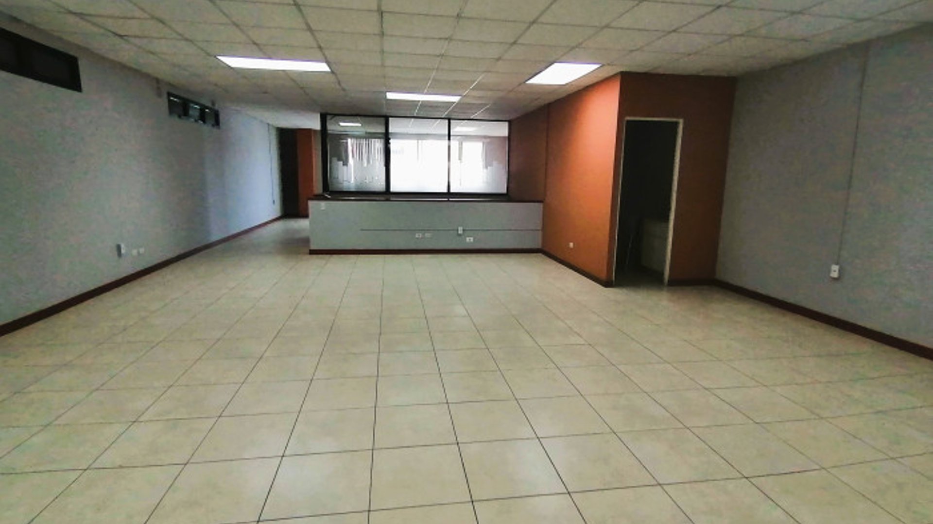 Ofibodega en Cortijo zona 12 en renta - Miniatura 8
