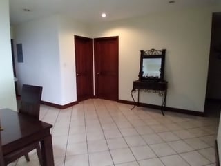 Apartamento en Alquiler Amueblado en Milenia Zona 10 - 2
