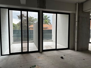 ELEMENTO / Oficina en renta a estrenar , zona 13 - 4