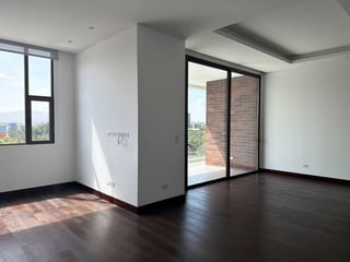 Apartamento en Venta / Alquiler Edificio Echo, zona 14  - 3