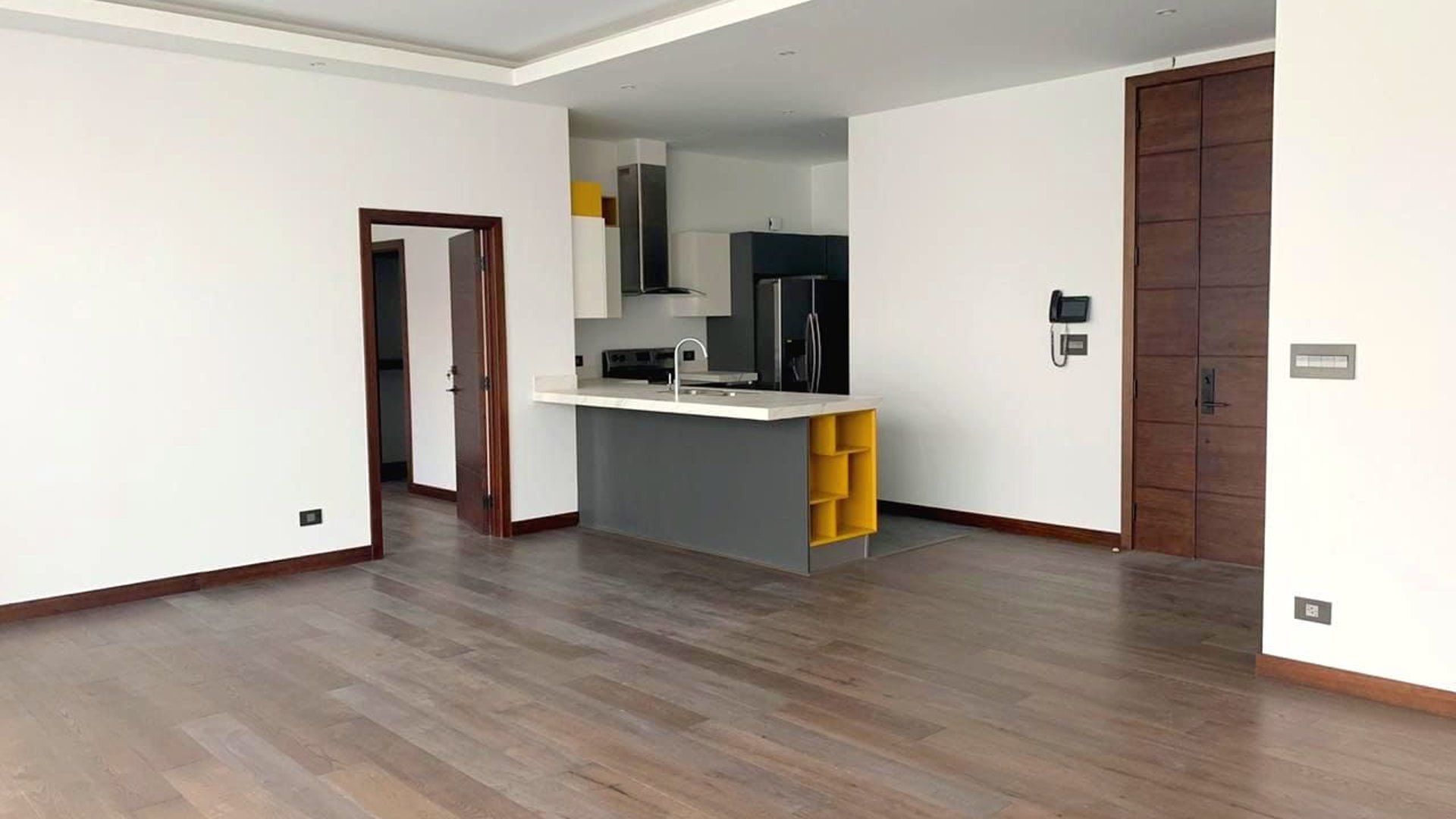Apartamento en renta con linea blanca de 2 habitaciones Z16 Ref-5477