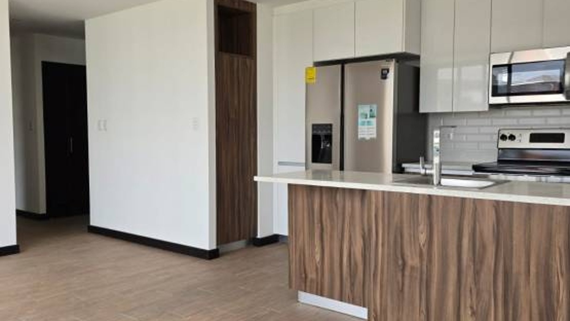Apartamento en Venta, Zona 15 (V10125)