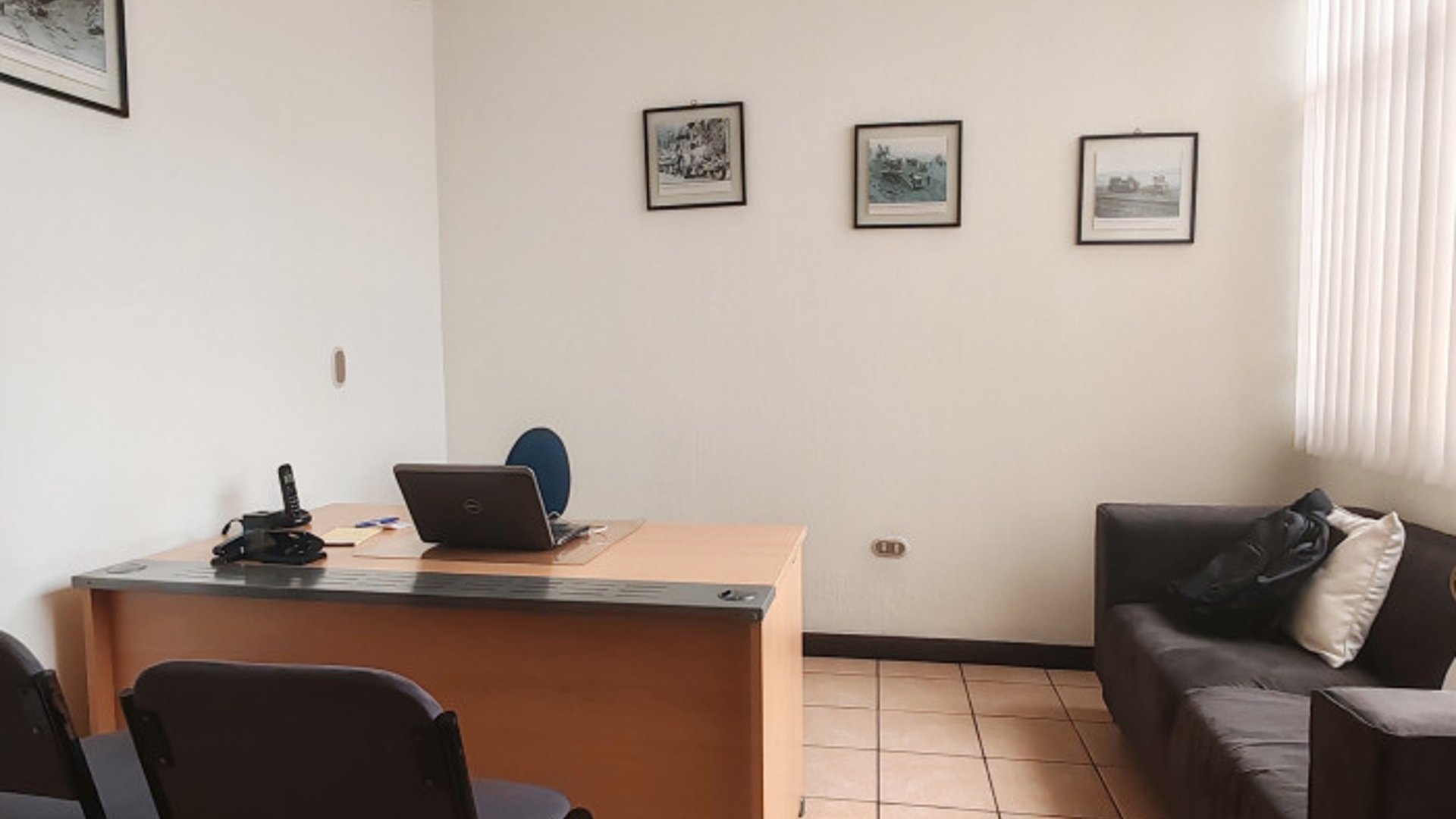 Oficinas en Alquiler zona 15 colonia el maestro - Miniatura 2