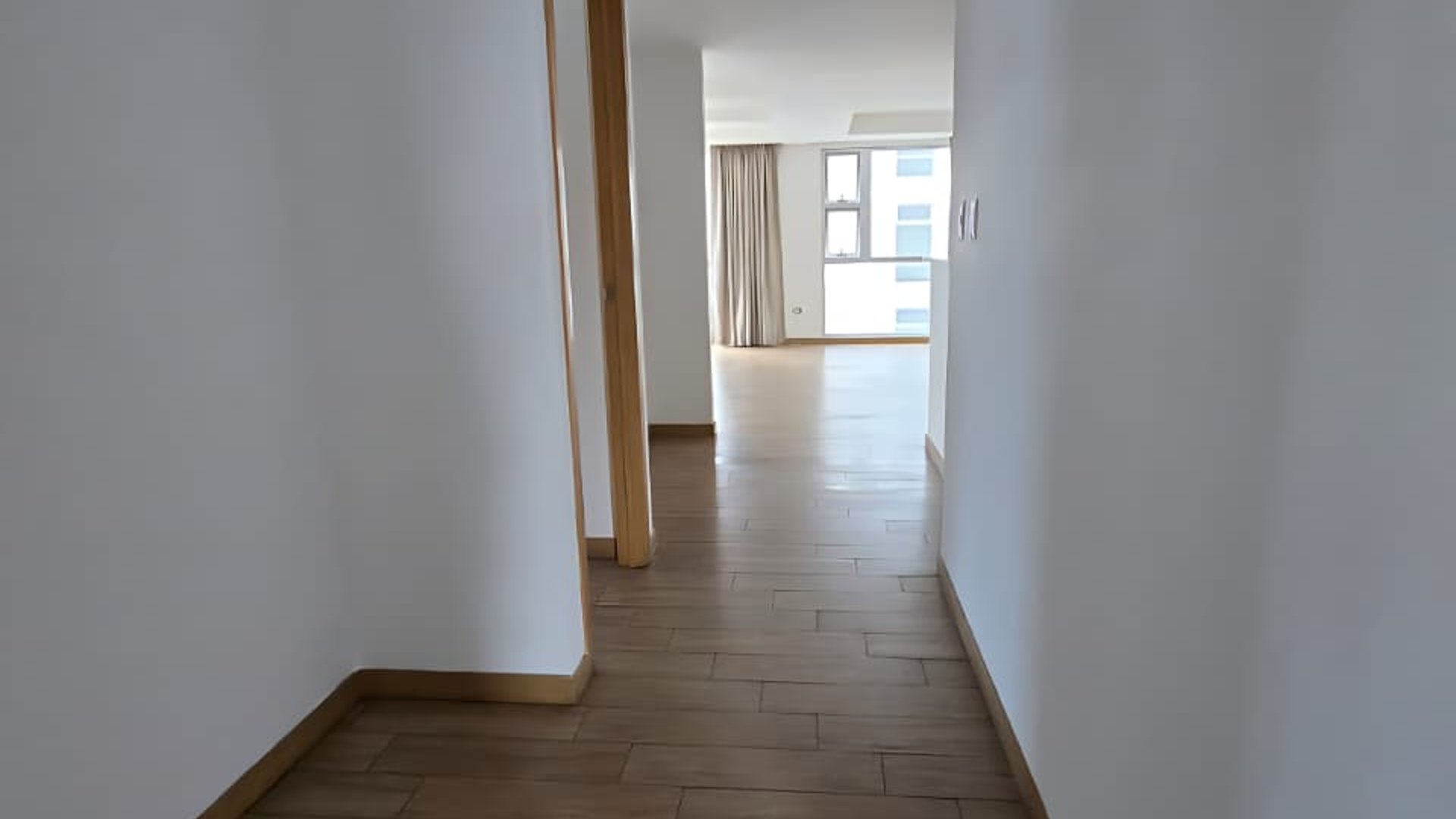RENTA DE APARTAMENTO EN CITYHAUS ZONA 10 - Miniatura 4