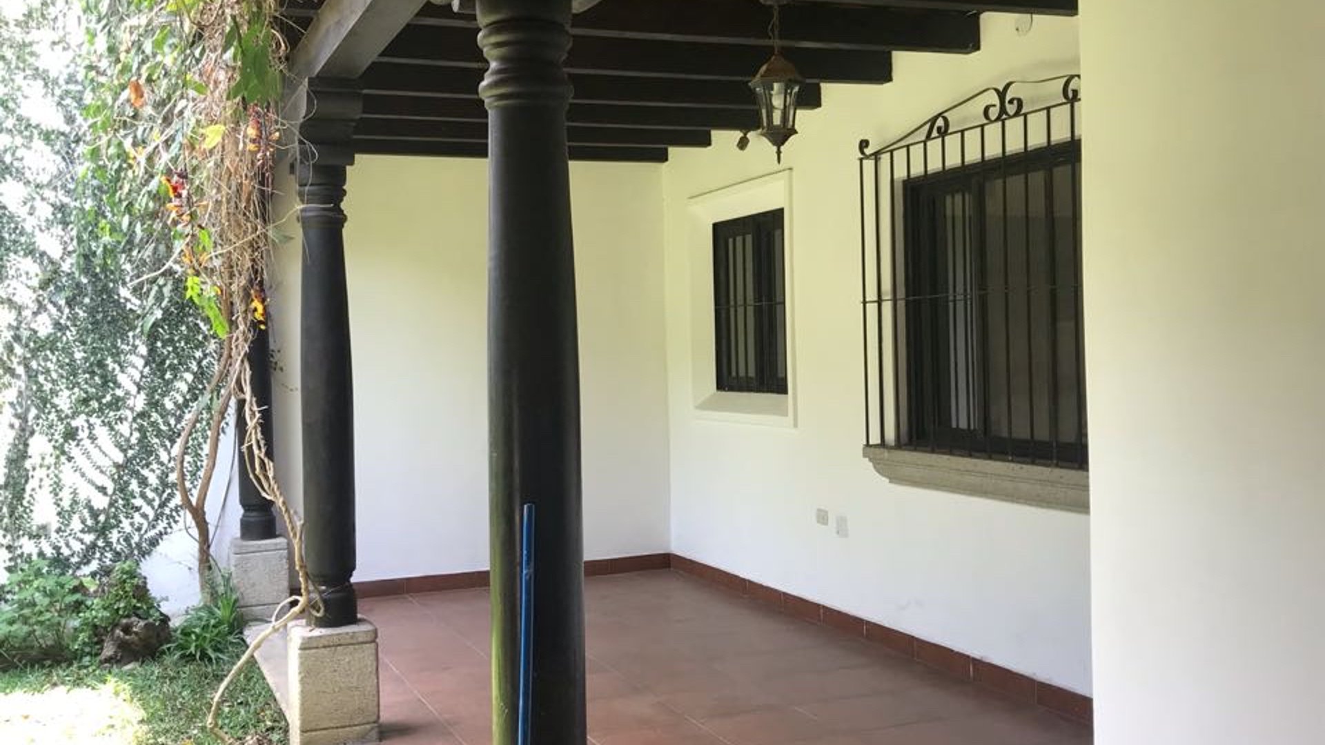 CASA EN VENTA, en Condominio  Bella Vista en Jocotenango - Miniatura 3