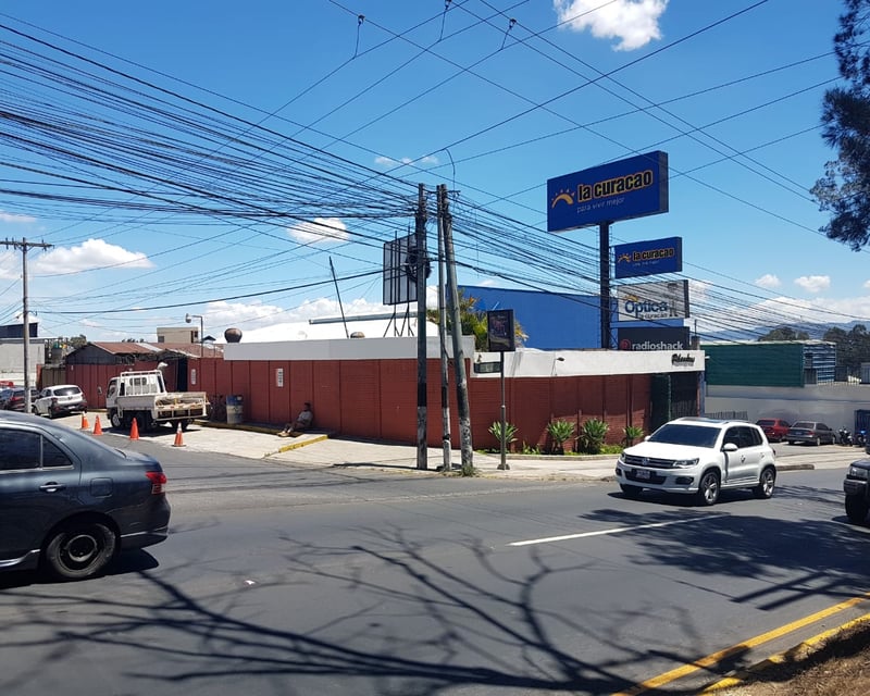Local en alquiler sobre boulevard San Cristóbal