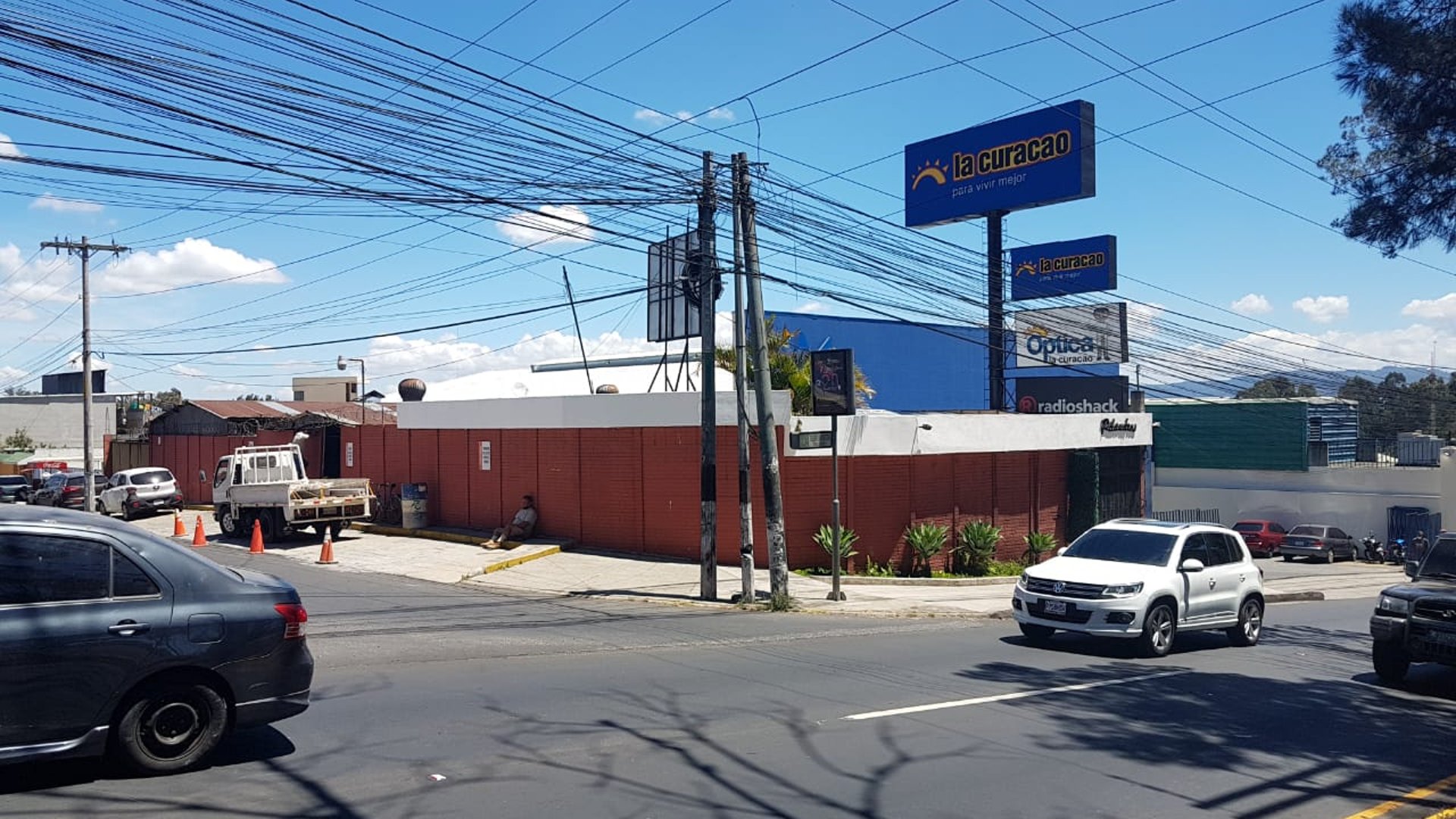 Local en alquiler sobre boulevard San Cristóbal