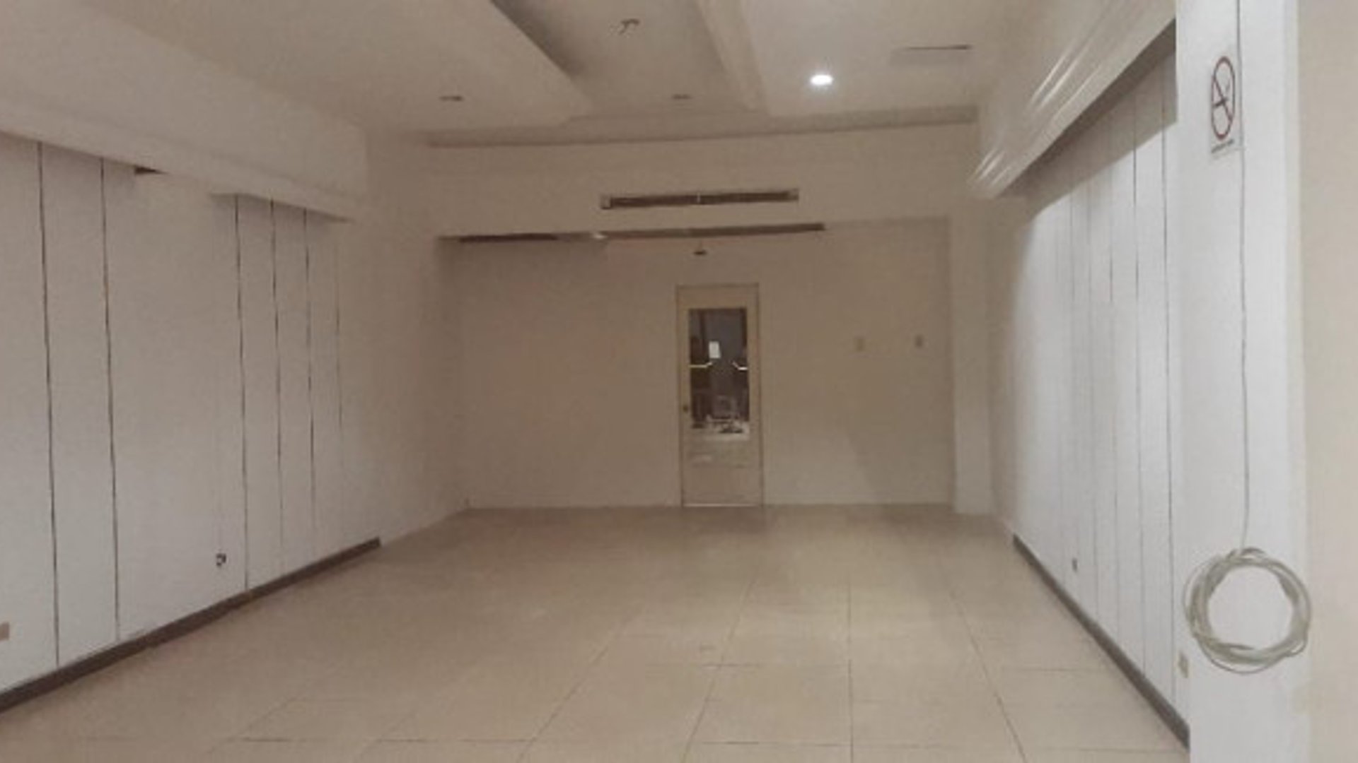 En venta Local Comercial en Pradera Zona 10 - Miniatura 7
