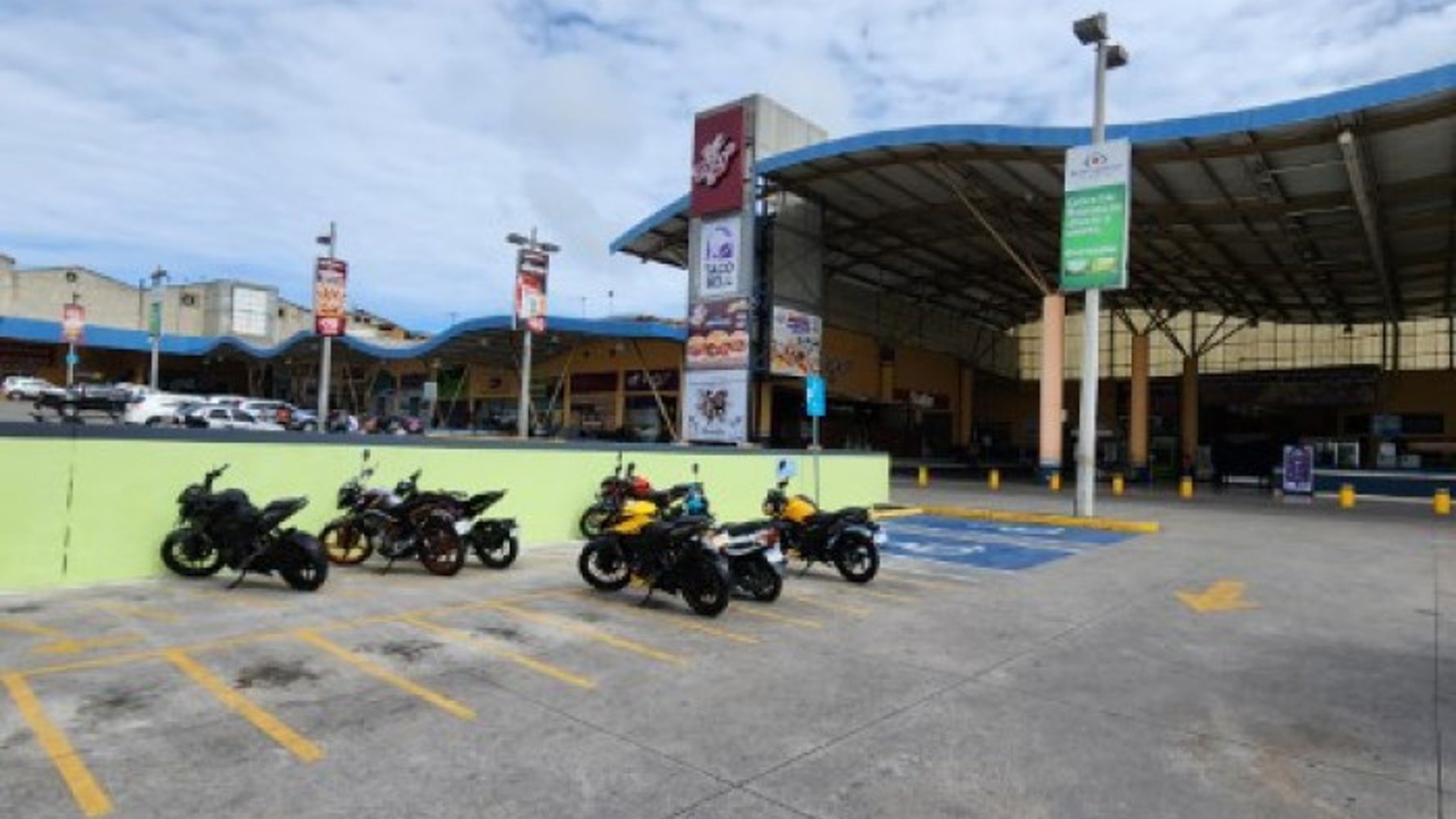 Local Comercial en Venta Plaza San Rafael Zona 18 - Miniatura 5