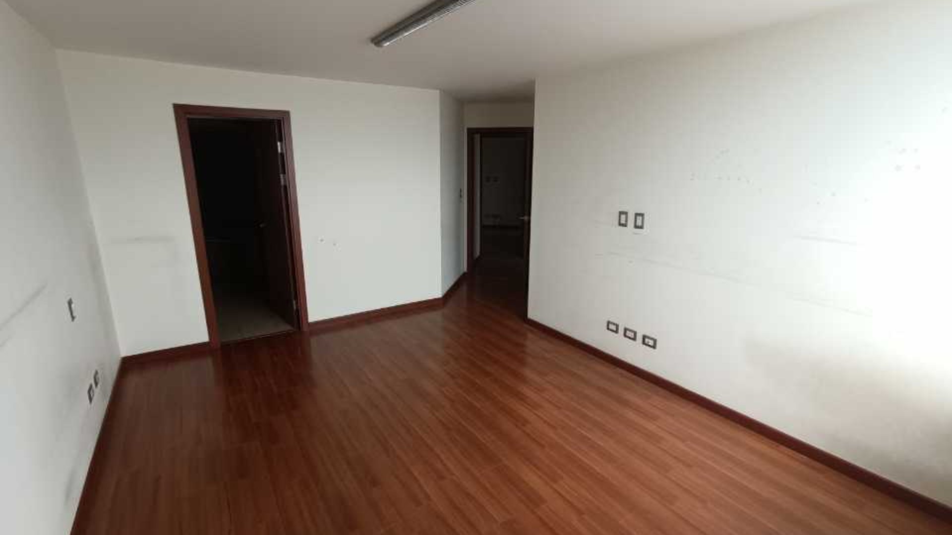 Venta de apartamento de 3 habitaciones Las Gemas zona 11 - Miniatura 20