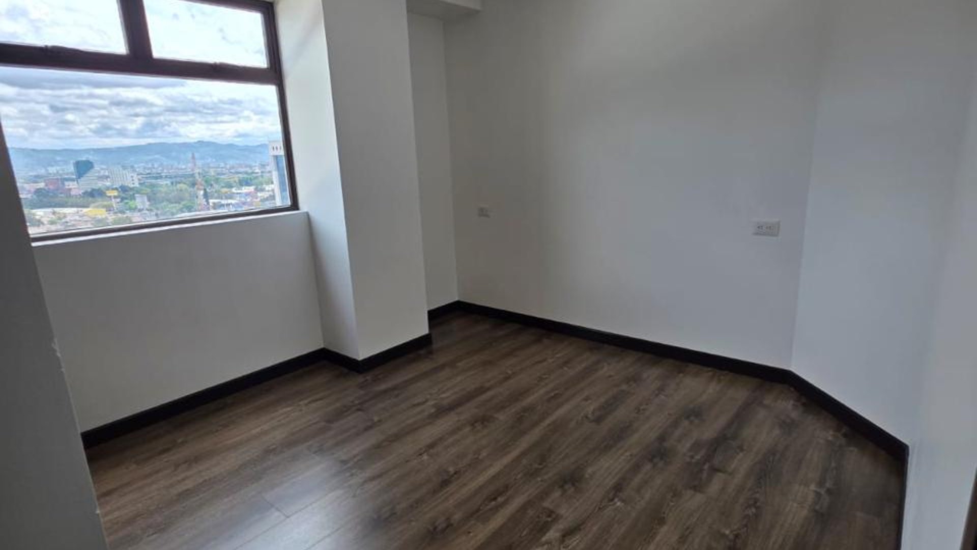 VENTA DE LINDO APARTAMENTO - DIFIORI, ZONA 07 - Miniatura 12