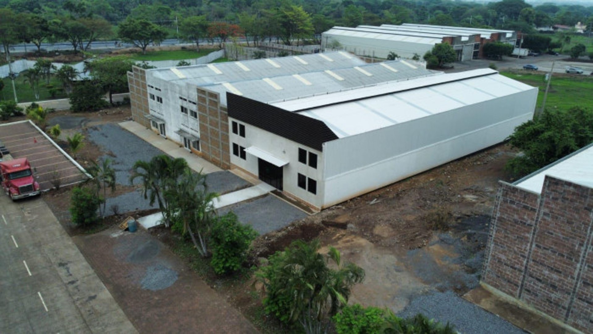 Bodega en Renda en Condominio Industrial Taxisco - Miniatura 4