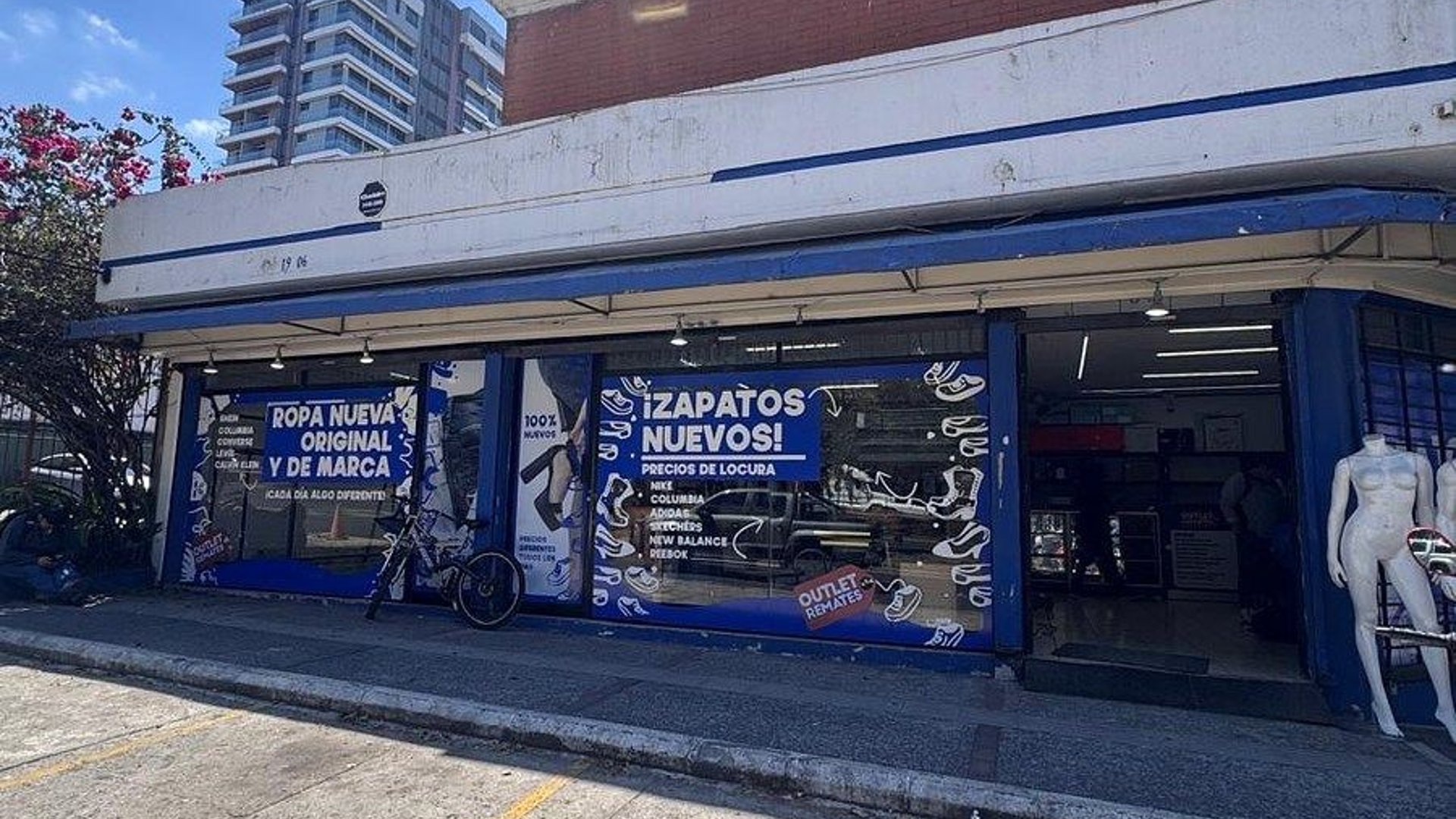 PROPIEDAD COMERCIAL EN ALQUILER – Boulevard Vista Hermosa, Zona 15 - Miniatura 4