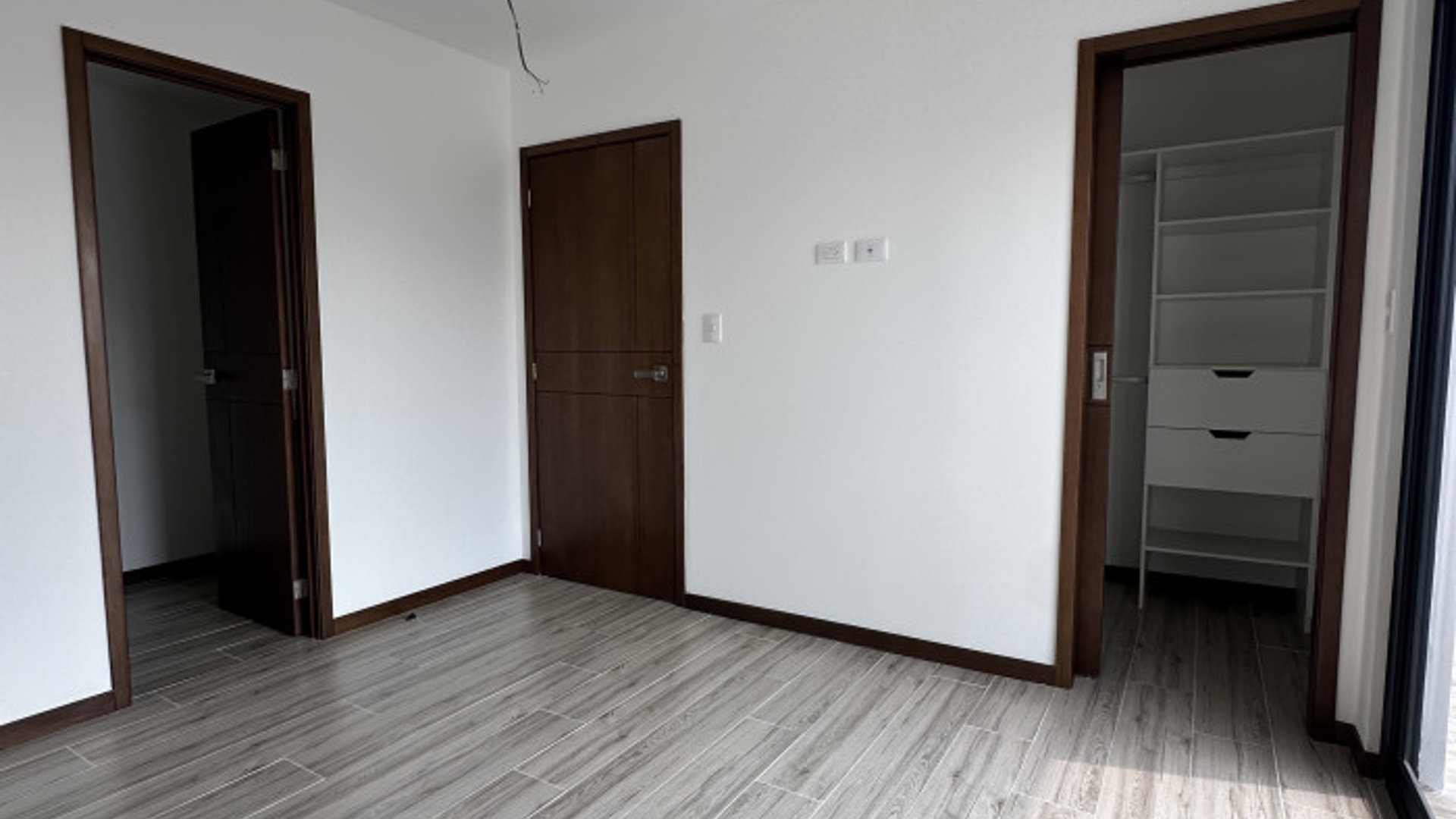 Apartamento Nuevo En Nivel Alto en Venta en Zona 10 - Miniatura 9