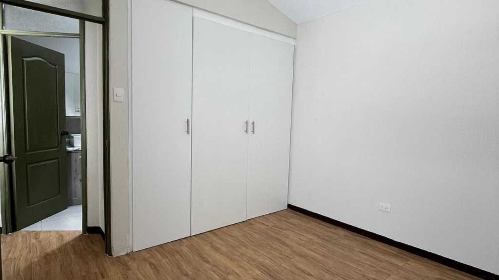 CASA EN RENTA – CONDOMINIO SAN SEBASTIÁN, AVENIDA HINCAPIÉ, ZONA 13 - Miniatura 14