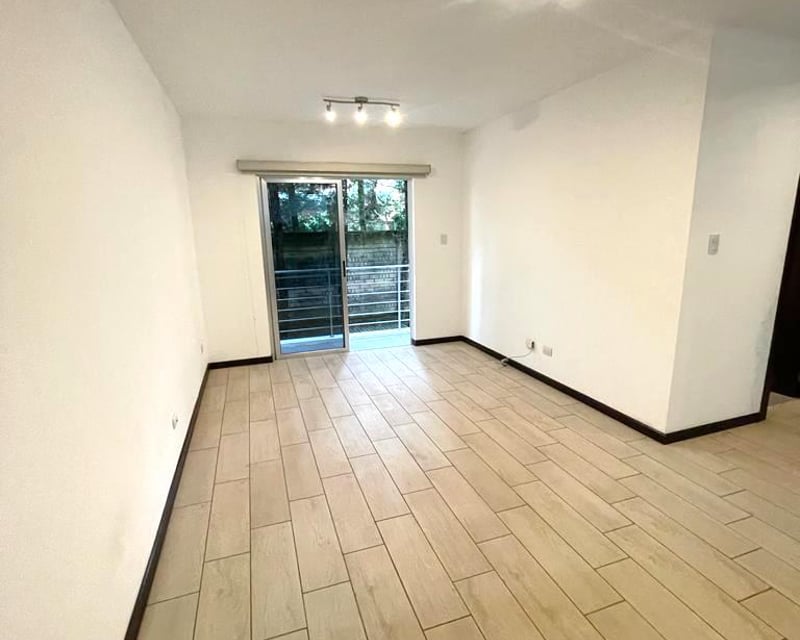 Apartamento 2 habitaciones en venta Almoreto, carr. a El Salvador