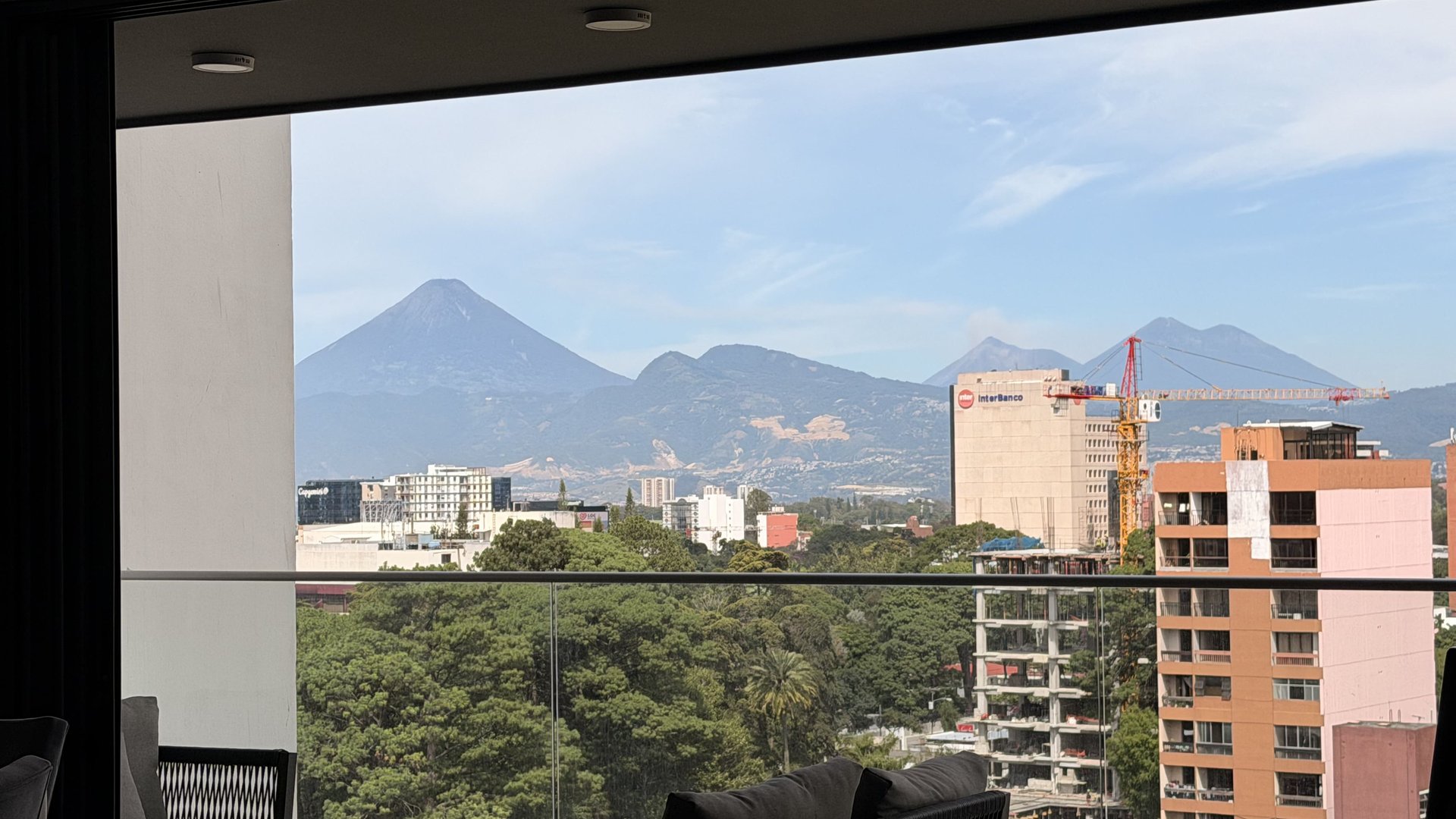 Apartamento en Alquiler Edificio Vasanta, zona 10 N12 - Miniatura 7