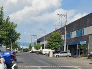 Oficina En Renta en El Cortijo II Zona 12 - Image 1