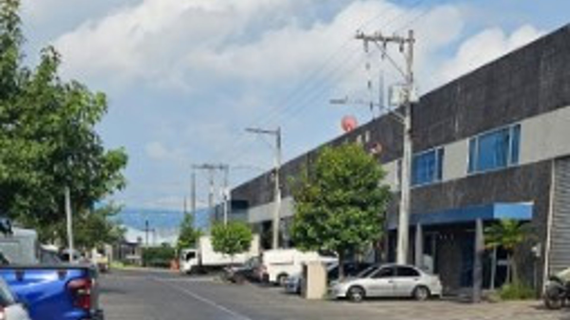 Oficina En Renta en El Cortijo II Zona 12