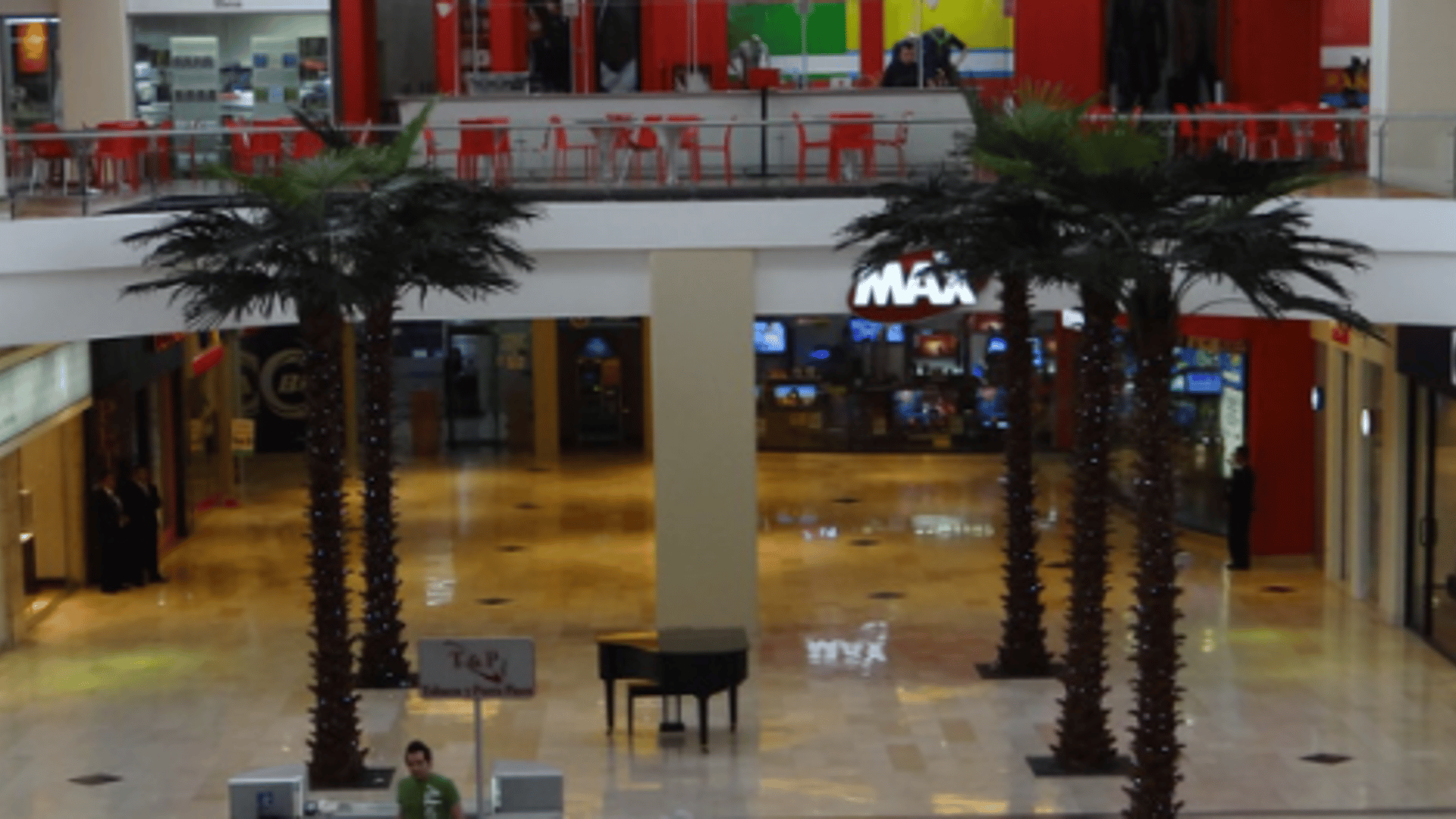 Local en renta en Centro comercial Pradera en zona 10
