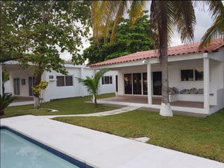 CASA EN LA PLAYA DE MONTERRICO EN RENTA  - 2